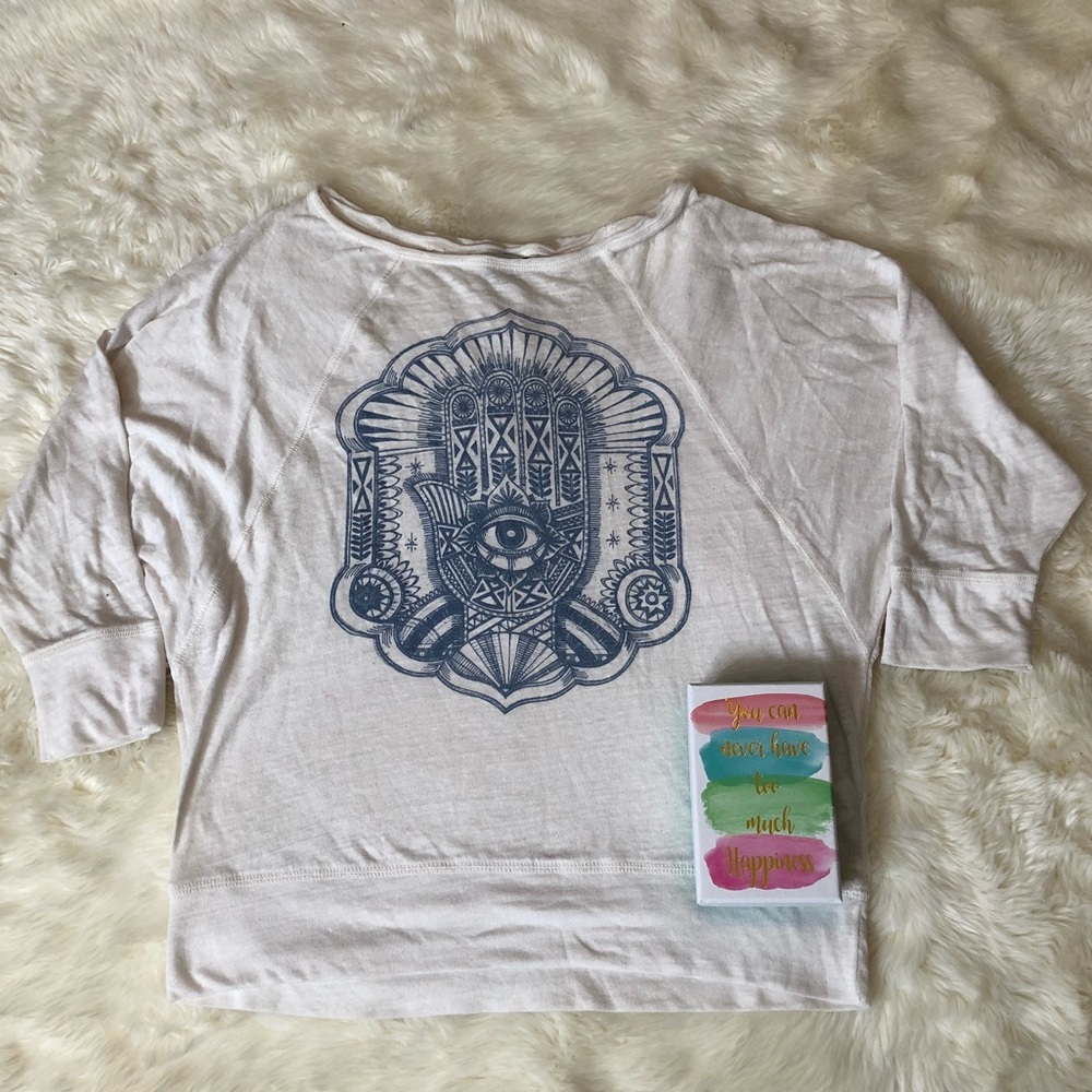 Lucky Brand hand eye shirt